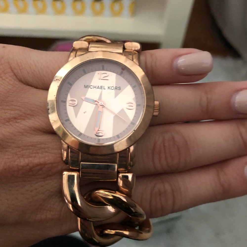 Michael kors gold chain watch